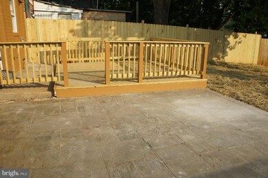 2448 Kent Village Place, Hyattsville, MD 20785 - photo 6