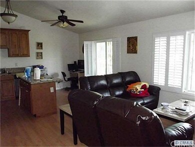 Open Floor Plan. High ceilings.
