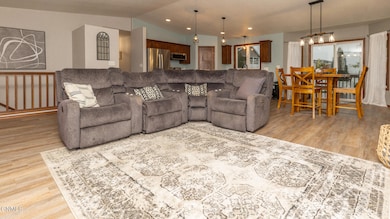 5125 Hitchcock Dr, Bismarck, ND 58503 - photo 7