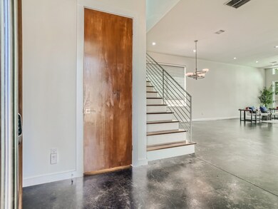 1154 Kinley Ln, Houston, TX 77018 - photo 4