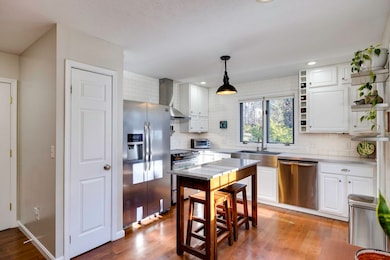 344 Forest Hill Ln, New Market, VA 22844 - photo 2