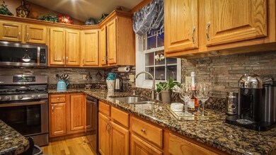 8 Admiral Point Dr, South Dartmouth, MA 02748 - photo 2