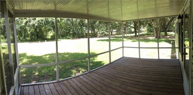 Large front porch / patio / deck