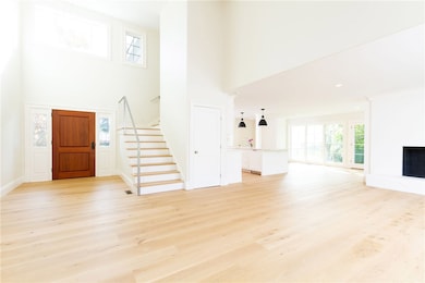 31 Friends Dr, Newport, RI 02840 - photo 7