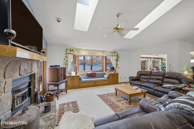 140 Tawny Oak Loop, Crossville, TN 38558 - photo 3