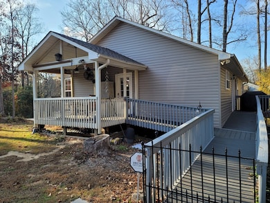 121 Cherokee Dr, Greenwood, SC 29646 - photo 6