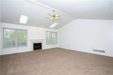 107 Martin Ln, Douglassville, PA 19518 - photo 7