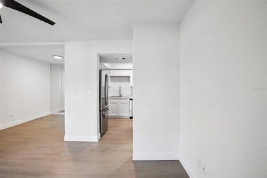 2906 Lichen Ln unit B, Clearwater, FL 33760 - photo 2