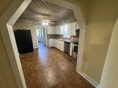 2227 N Elizabeth Ave, Springfield, MO 65803 - photo 7