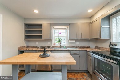 1502 Stirling St, Coatesville, PA 19320 - photo 7