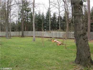 10830 Cherokee Rd, Midlothian, VA 23113 - photo 5