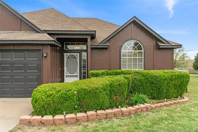 11810 N 190th East Ave, Collinsville, OK 74021 - photo 2