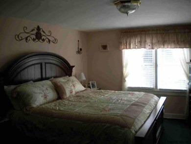 80 Hamilton Ave, Corinth, NY 12822 - photo 5