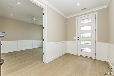 8927 E Gateway Heights unit 94-806, St. Louis, MO 63144 - photo 6