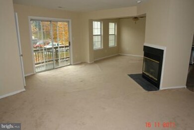 4112 Turf Run Cir, Randallstown, MD 21133 - photo 4