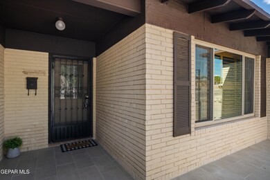 10844 Sombra Verde Dr, El Paso, TX 79935 - photo 7