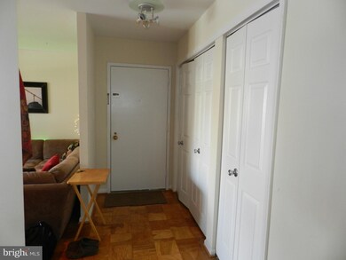 866 Quince Orchard Blvd unit 201, Gaithersburg, MD 20878 - photo 2