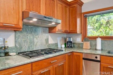 Five burner gas cooktop