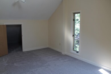 23 Boyle St, Lincoln, NH 03251 - photo 3