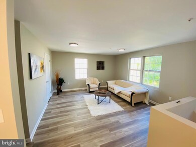 735 Larchmont Ave, Capitol Heights, MD 20743 - photo 2