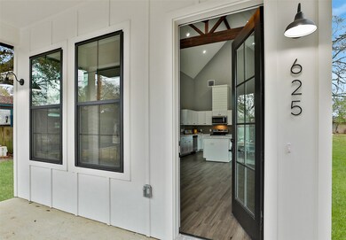 625 Percival St, Tomball, TX 77375 - photo 2