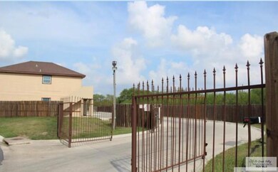 4 Impala Ct unit B1, Brownsville, TX 78521 - photo 3