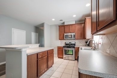 4527 Knights Ct, Baytown, TX 77521 - photo 7