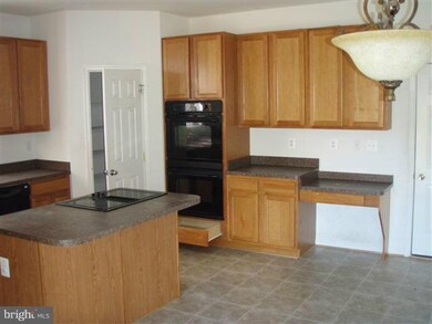 6829 Lantana Dr, Bryans Road, MD 20616 - photo 5