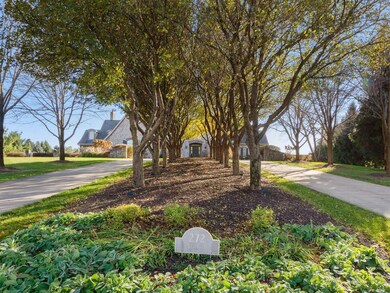 272 Haggis Way, Marion, IA 52302 - photo 2