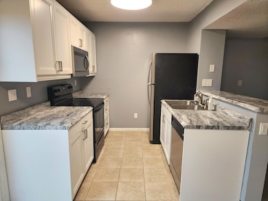 4995 Singleton Dr, Hilliard, OH 43026 - photo 3