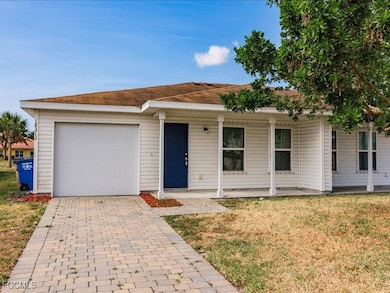 18313 Gibraltar Ln, Lehigh Acres, FL 33936 - photo 2