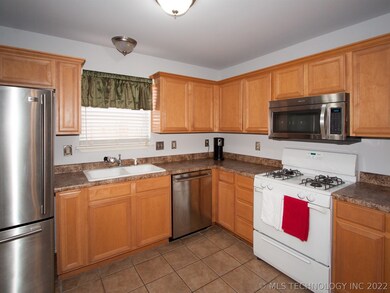 4240 S 202nd East Ave, Broken Arrow, OK 74014 - photo 7