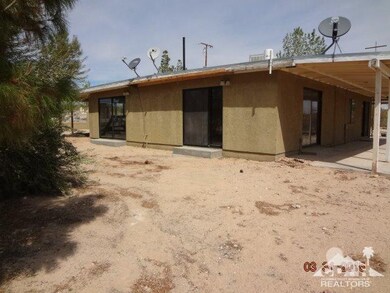 63525 Gemini Rd, Joshua Tree, CA 92252 - photo 2