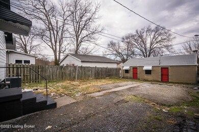 610 Albany Street-05