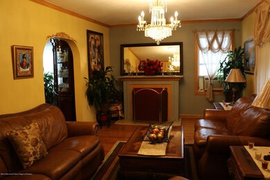 121 Chestnut St, Avenel, NJ 07001 - photo 4