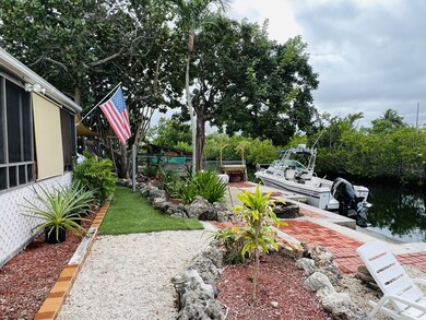 3962-3964 No Name Road