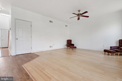 1089 Boyds School Rd unit 105, Gettysburg, PA 17325 - photo 6