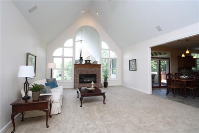 10548 Chestnut Hill Ct, Fishers, IN 46037 - photo 5