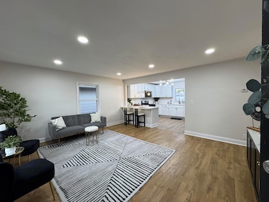 6637 S Mccook Ave, Hammond, IN 46323 - photo 5