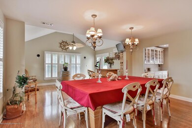 17 Emory St Howell NJ 07731-large-004-2-