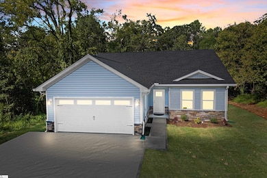 122 Stephenson Street Extension, Taylors, SC 29687 - photo 2