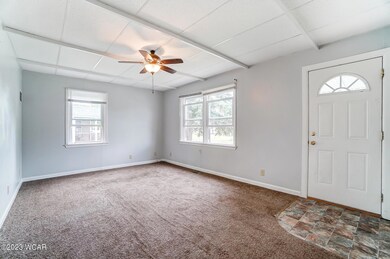 610 Bellefontaine St, Wapakoneta, OH 45895 - photo 4