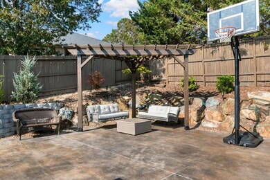 1782 NW F St, Grants Pass, OR 97526 - photo 6