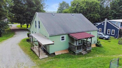 111 Twitchell Hill Rd, Shaftsbury, VT 05262 - photo 2