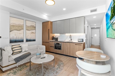 72 Park unit 711, Miami Beach, FL 33141 - photo 2