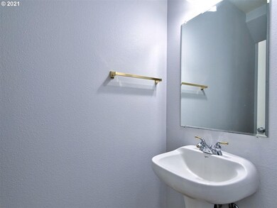 17364 SW Biles Ln, Beaverton, OR 97006 - photo 3