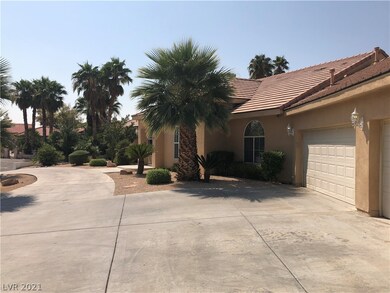 circular driveway