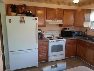 8401 Cloverport Dr, Louisville, KY 40228 - photo 7