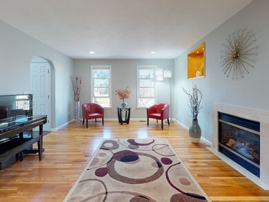 39 Lexington Dr, Acton, MA 01720 - photo 4