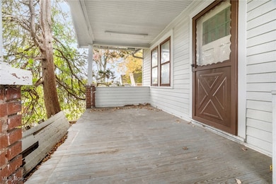 12 Bouquet Ave, Youngstown, OH 44509 - photo 2